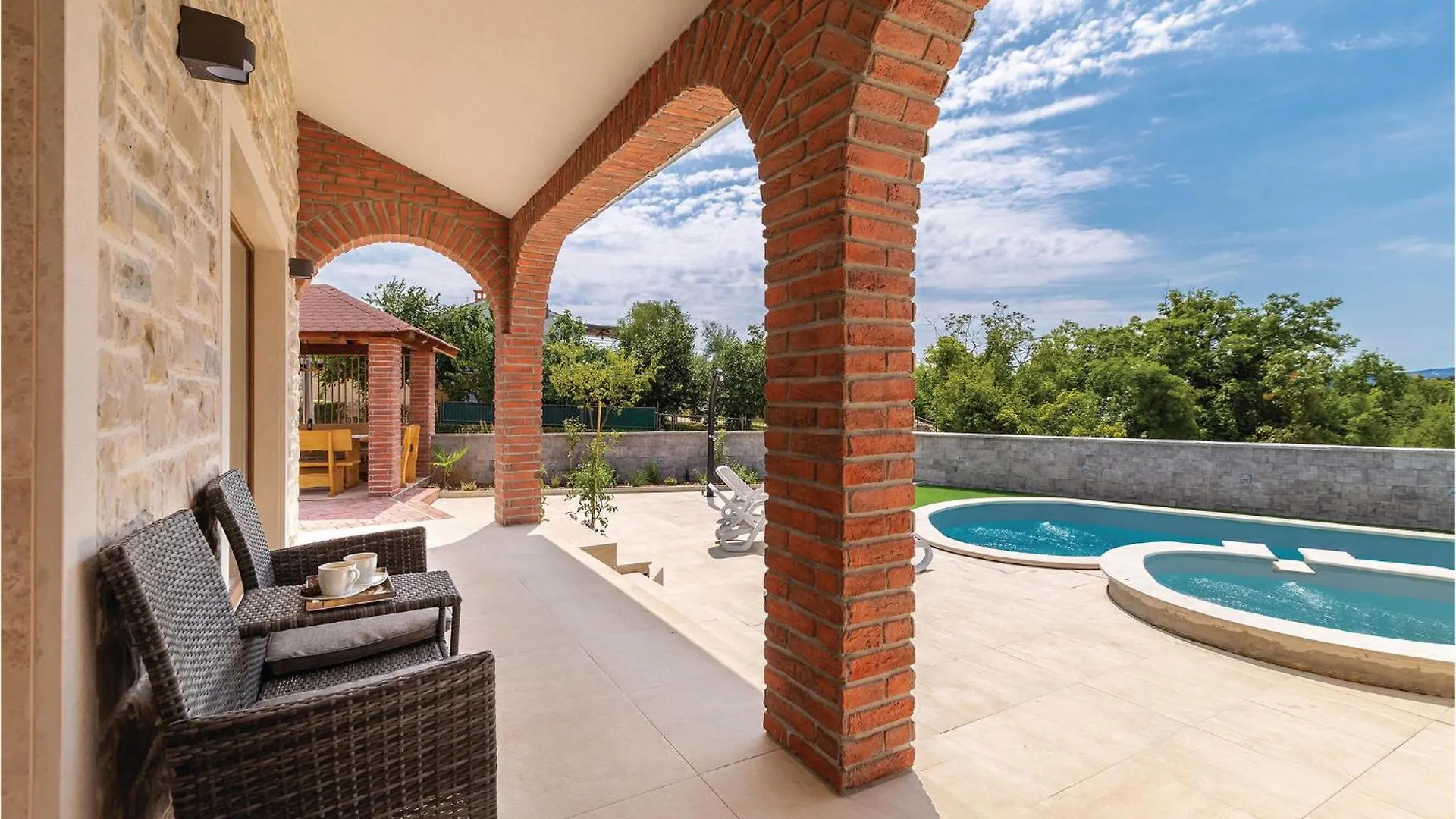 度假居 Lovely Home In Krk With Kitchen Vrh