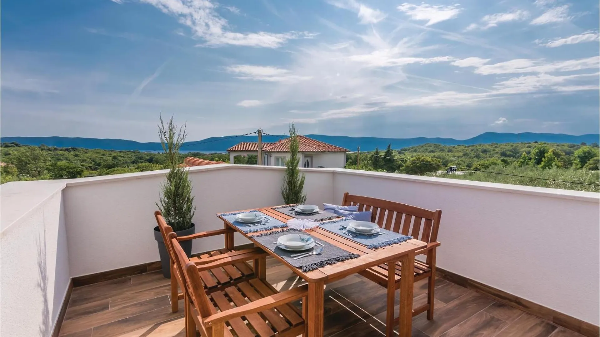 Lovely Home In Krk With Kitchen Vrh